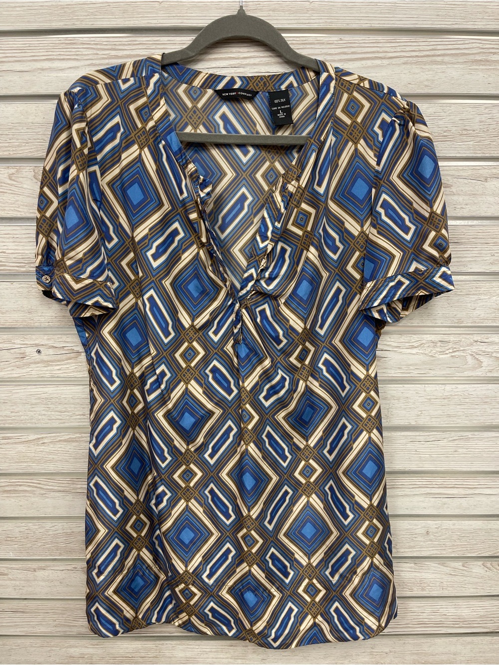 New York and Company Blue Geometric V-Neck Tunic
